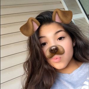 Meet your Posher, Selena